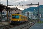 im Lavaux/368170/bahnhof-vevey-am-26052012-um-2111 
Bahnhof Vevey am 26.05.2012 um 21:11 Uhr, so langsam wird es dunkel, wie auch für den 'Train des Vignes' in dieser Zugskomposition und Lackierung düster wird. 

SBB RBDe 560 131-5 mit Steuerwagen Bt 50 85 29-35 931-9 als Train des Vignes' (S31) fährt aus dem Bahnhof Vevey in Richtung Puidoux-Chexbres los.