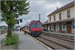 Der RE 18122 Neuchâtel - Frasne hat sein Ziel erreicht und hat nun eine länger Pause bis zur Rückleistung als RE 18123.
