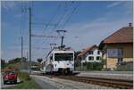 Der AVA (ex WSB/AAR) Be 4/4 17 ist mit einem wenig passenden Steuerwagen in Zetzwil auf dem Weg nach Menziken. 

26. Aug. 2022