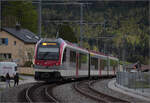 Travys ABe 8/12 3006 verlässt den Endbahnhof Sainte-Croix.