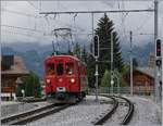 50 Jahre Blonay Chamby - Bündnertag im Saaneland: Der Bernina ABe 4/4 I 35 rangiert in Gstaad.