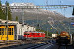 
Die beiden RhB ABe 4/4 III Triebwagen Nr. 55  Diavolezza  und Nr. 56  Corviglia  fahren am 13.09.2017, als Leerzug vom Depot Pontresina hinab nach St. Moritz. 