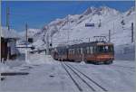 GGB Gornergrat Bahn/325961/zwei-ggb-beh-48-verlassen-riffelberg Zwei GGB Beh 4/8 verlassen Riffelberg Richtung Zermatt. 
27. Feb. 2014