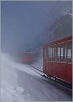Wie bei Zahnrad Bergbahnen üblich, verkehren auch bei der RB (ex VRB) die Züge auf Sichtdistanz, was bei dem aufkommenden Nebel natürlich mit aller Vorsicht zu geschehen hat. Bei der Staffelhöhe, den 24. Februar 2018