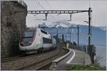 Da fährt er nun, der letzte TGV Lyria von Paris Gare de Lyon nach Brig...
Bei St-Saphorin, den 4. März 2017