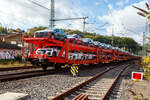 Vierachsiger (2 x zweiachsiger) Doppelstock-Autotransportwagen, 21 71 4363 036-6 E-ATG, der Gattung Laaers 560.2, der DB Cargo Logistics GmbH (ex DB Schenker ATG), am 24 Oktober 2026 im Zugverband,