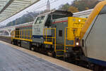 Die SNCB/NMBS HLD 7764 'Toledo' leistet am 23 November 2013, einem IC nach Ostende, vom Bahnhof Lüttch-Guillemins, Schubhilfe.

Nach der Ausfahrt vom Bahnhof Lüttch-Guillemins (Gare de Liège-Guillemins) in Richtung Brüssel, der  ...