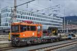 x-630-gleiskraftwagen/658836/im-bahnhof-innsbruck-stand-am-22052019 Im Bahnhof Innsbruck stand am 22.05.2019, dieser Robel (99 81 9120 567–8 A-OBB), auf einem Kopfgleis am Bahnsteig abgestellt. (Hans)