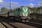 RegioJet 740 832 zieht eine reisewagen durch Praha-Liben am 18 September 2026 -leider mit gegenlicht.