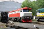 T478-1008 (ex und später 751 008) steht am 13 Mai 2012 ins Eisenbahnmuseum von Luzna u Rakovnika.