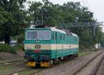 br-162-163-ex-268sd-e-4993/391124/elektrolokomotiven-in-polen-von-der-pkp ELEKTROLOKOMOTIVEN IN POLEN VON DER P.K.P AUSGELAGERTEN PRZEWOZY REGIONALE:
Im Rollmaterialbestand der PRZEWOZY REGIONALE befinden sich auch einige aus Tschechien angemitete Lokomotiven der Baureihe 163, die auf den Namen von Frauen getauft worden sind. 163 046-6 'Kasia' am 17. August 2014 in Poznan Glowny auf der Fahrt zum nchsten Einsatz.
Foto: Walter Ruetsch