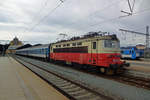 br-242-ex-268sd-s-49902/691454/cd-242-230-steht-mit-ein CD 242 230 steht mit ein Rychlyk nach Brno hl.n. am 22 Februar 2020 in Plzen.