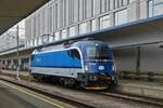 Nachdem die Wagen aus dem Gleis gezogen sind kann E-Lok 1216 953 (A-ČD 91 81 1216 953-0) auch in die Abstellung des Westbahnhofs von Wien fahren. 06.06.2023