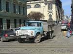 ZIL Kipwagen mit extra rechts noch ein Moskovitch, Lviv 28-03-2008.