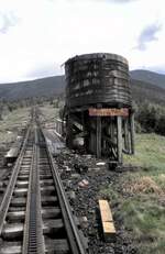 Mount Washington coq Railroad in NH Wassertank Waumbek am 01.06.1999.