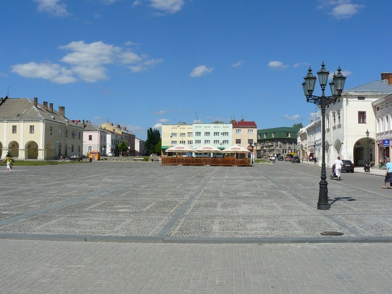 Zentrum von Zhovkva 26-05-2009.
